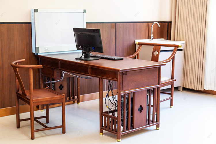 Chinese Medicine Consulting Room