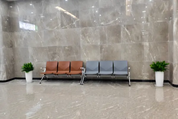 How can medical trolleys improve efficiency in high-traffic outpatient settings?